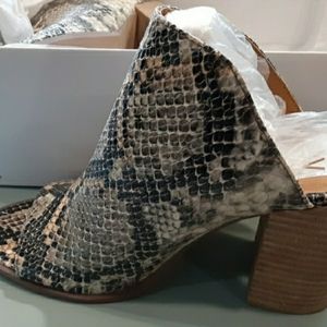 NEW DV Dolce Vita Belva Nude Multi 9M snakeskin print